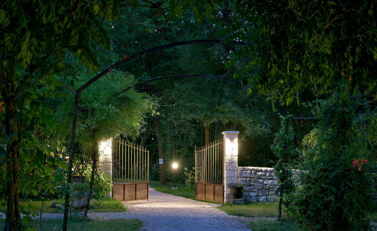 Le Prieure Bed & Breakfast ซุยแยค ภายนอก รูปภาพ