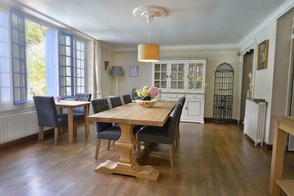 Le Prieure Bed & Breakfast ซุยแยค ภายนอก รูปภาพ
